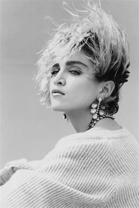 Madonna — la isla bonita (live) (love makes the world go round live 2019). La pétite compagnie du thé: Madonna and the 80's