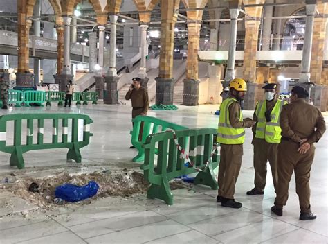 Saudi Arabia 107 Dead In Crane Collapse At Mecca Mosque The Columbian