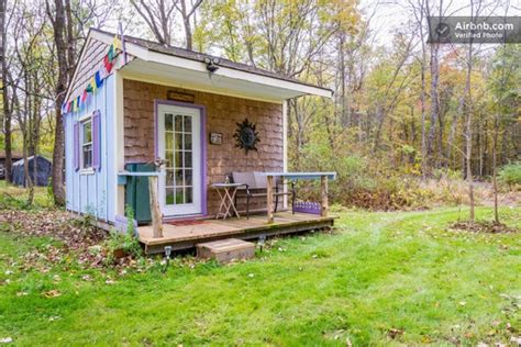 *** if you enjoyed this article please consider subscribing to our magazine for even more great off grid living content. Simple Living in an Off Grid Micro Cabin? - Tiny House Pins