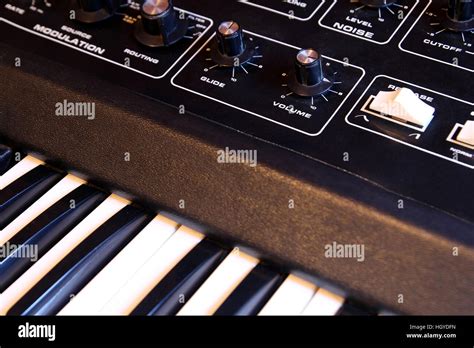 Synthesizer Keyboard Hi Res Stock Photography And Images Alamy