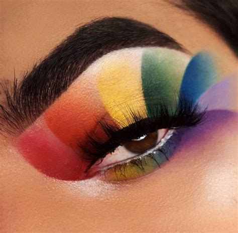 Best Magical Eye Makeup Ideas For 2019 06 Wear4trend Rainbow Makeup