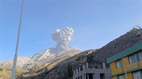 Volcán Ubinas Se Registran Nueva Explosión Con Emisión De Cenizas