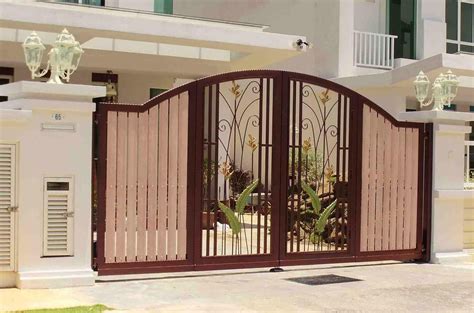 Home house 60 amazing modern home gates design ideas. Beautiful Outdoor Torchiere Lamps with Number House Print Idea and Modern Gate Design with ...