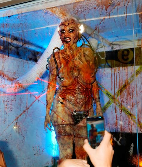 Taking halloween costumes to the next level since 2000. Heidi Klum's 2019 Halloween Costume Pictures | POPSUGAR ...