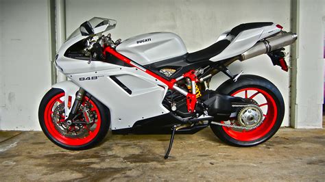 It was announced on november 6, 2007 for the 2008 model year, replacing the 749, although the 848 model name was already listed on the compatible parts table for the 1098 fuel tank. Your 848 Picture - Page 93 - ducati.org forum | the home ...