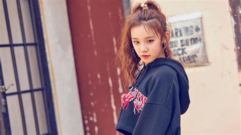 Yuqi can speak english, korean and chinese. G Idle Wallpaper Hd Desktop - Gidle (G)I-DLE 2020