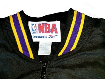 Check out our lakers jacket selection for the very best in unique or custom, handmade pieces from our clothing shops. Reebok Los Angeles Lakers Jacke NBA Schwarz 1/4 Zipper Zip ...