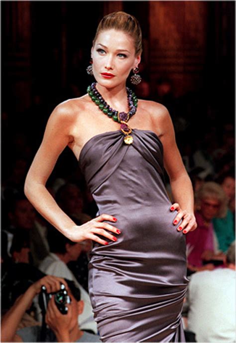 Carla bruni — la derniére minute 01:02. Supermodels: Italian top of the 90's - Carla Bruni, Monica ...