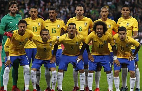 En el segundo tiempo paraguay intentó despertar, pero el dominio de la canarinha con neymar, casemiro y gabriel jesus siempre se. Selección de Brasil