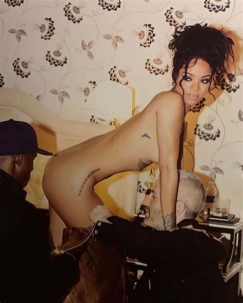 Rihanna Nude 2 Photos Nude Celebs