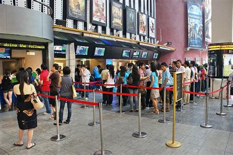 While other exclusive cinemas require you to pay membership to watch independent art films from around the world, at this cineplex you merely pay around myr12 for an entrance ticket. Golden Screen Cinema (GSC) - Mid Valley - Kuala Lumpur