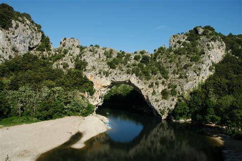 Le Pont Darc