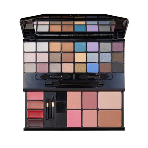Revlon Love Is On Deluxe Makeup Kit T Set Want To Know More