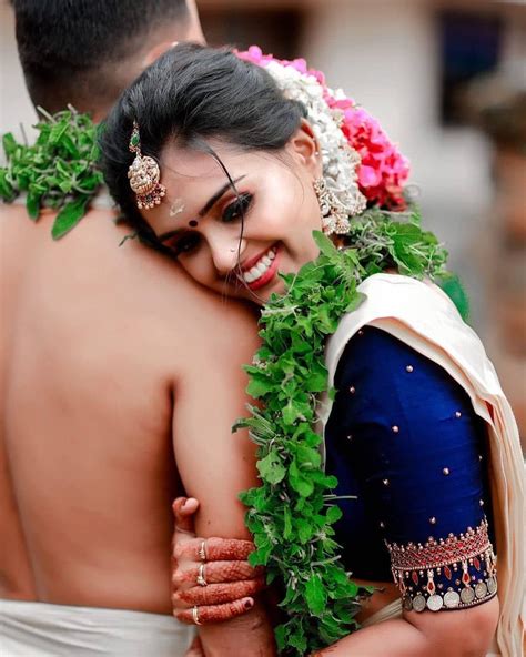 Romantic Couple Images Romantic Couples Photography Indian Wedding