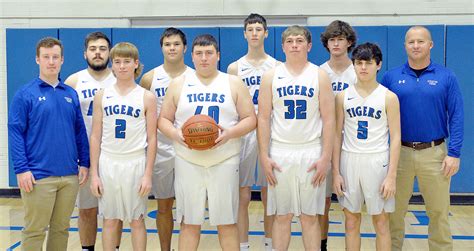 Members Of The 2022 23 Stockton High School Boys Basketball Team