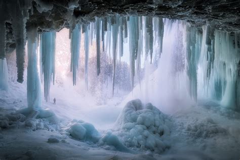 Tamanawas Ice Cave Joost Daniels On Fstoppers