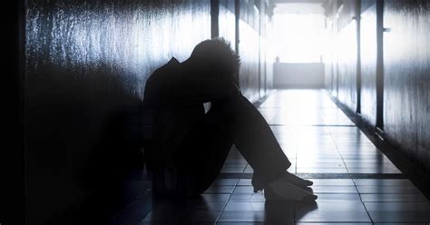 Many Patients With Depression Dont Get Treatment Study Shows Cbs News