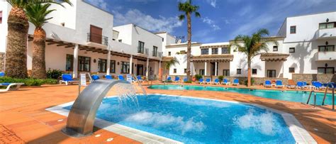 En la localidad de zahara de los atunes encontrará una muy variada selección de locales de restauración, desde bares de tapeo a impresionantes restaurantes, donde poder disfrutar de la maravillosa gastronomía local. Hotel Porfirio Zahara de los Atunes Zahara Shopping