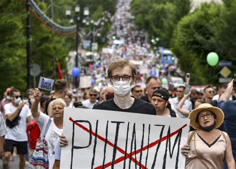 Putin Must Go Protests In Russia Intensify Icds