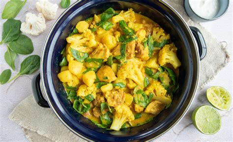 Gele Curry Met Kip Bloemkool En Krieltjes Keukenliefde