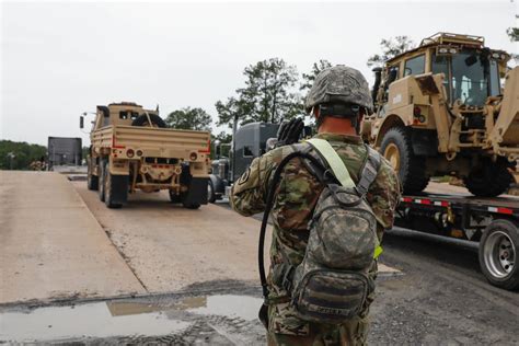 Dvids Images Arkansas Army National Guardsmen Perform Line Haul