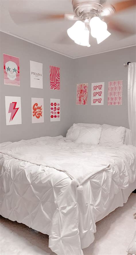 Preppy Bed In 2021 Preppy Room Decor Preppy Room Room Ideas Bedroom