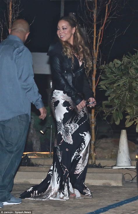 Mariah Carey Puts On A Very Busty Display In A Perilously Plunging Silk Maxidress Daily Mail