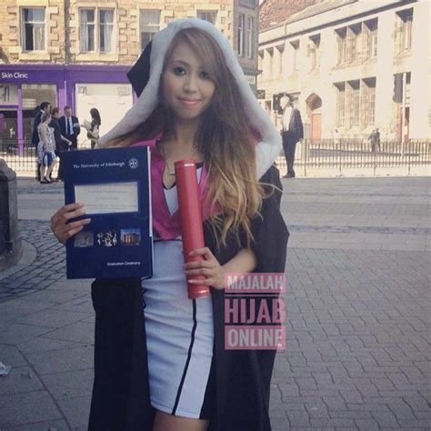 Her birthday, what she did before fame, her family life, fun trivia facts, popularity rankings, and more. Mengenali Pakar Bedah London Dari Malaysia-Dr. Nur Amalina ...