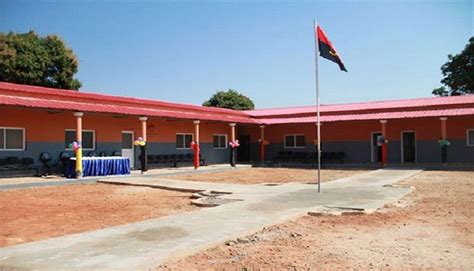 Jornal De Angola Notícias Ensino Especial Saurimo Obras Na Escola Terminam Em Oito Meses