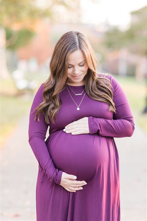 8 Months Pregnant Scrolller