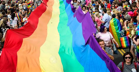 Heres How The Modern Gay Pride Flag Became A Symbol Of Pride