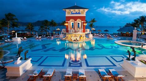 Sandals Grande St Lucian Spa Beach Resort St Lucia Luxuryholidays Co Uk