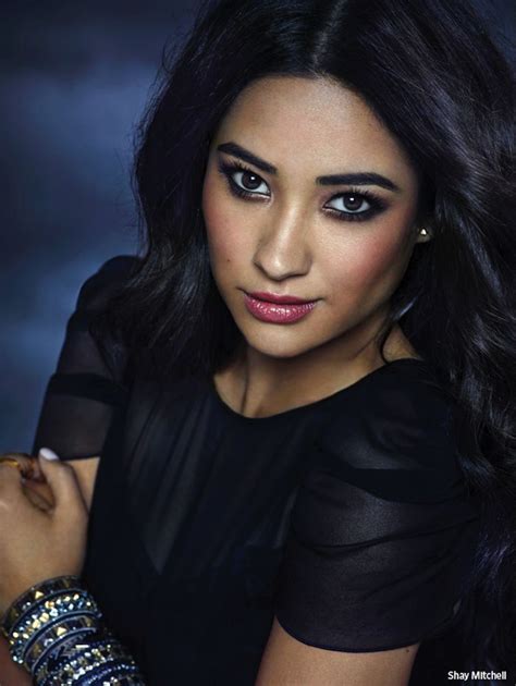 Pretty Little Liars S4 Shay Mitchell As Emily Fields Pll Pretty Little Liars Emily Pretty