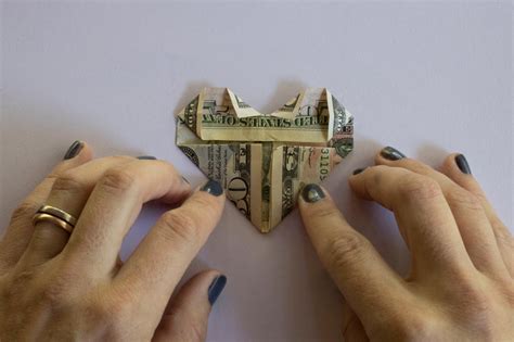Fold Money Into Heart Easy Money Origami Heart Folding Instructions