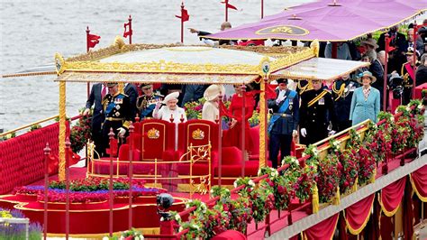 Bbc One The Queens Diamond Jubilee The Diamond Jubilee Thames