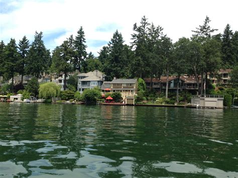 Lake Oswego Oregon Always Enjoyed Having Dinner Overlooking The Lake