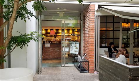 I resisting writing a negative review about mercer kitchen for a long time, but i feel a responsibility to warn others. Mercer Brunch - Breakfast & Café in Roppongi | Tokyo Cheapo