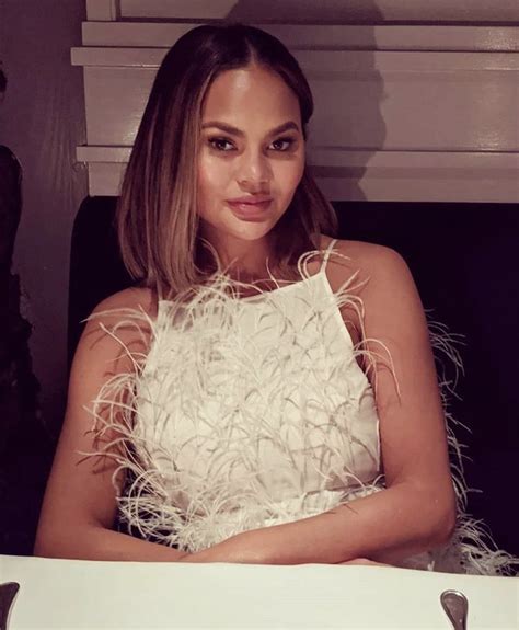 Chrissy Teigen Opens Up About Her Struggles With Infertility Gossie