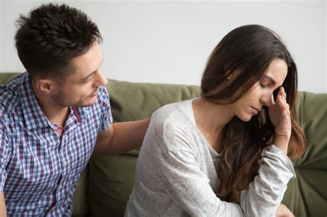 Free Photo Caring Husband Apologizing Crying Upset Wife Excusing For Being Wrong