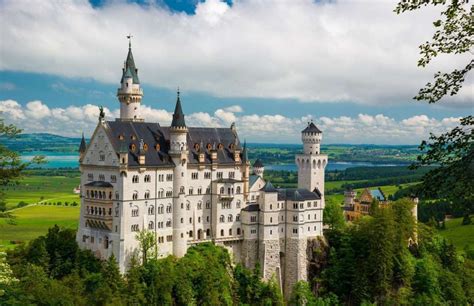 Neuschwanstein Castle Germany Yury Dmitrienko Shutterstock Beautiful