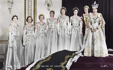 Queen Elizabeths Most Iconic Fashion Looks Of All Time