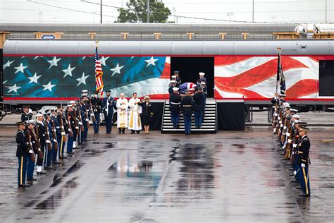 Up George Hw Bush Funeral Train Image Gallery