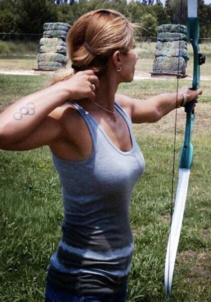 These Sexy Archery Girls Will Pierce Your Heart 40 Pics