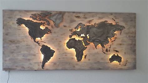 Of plaats hem bij de zithoek in de tuin, zodat je daar ook op late zomeravonden verlichting hebt. Wereldkaart met lamp - Huis ideeën decoratie, Decoratie en ...