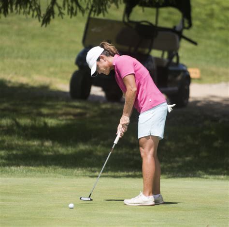 Strong Finish Propels Golfer To Second Straight Maine Womens Amateur