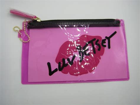 Luv Betsey Johnson Coin Purse Wristlet Pouch Clear Jelly Fuschia Pink
