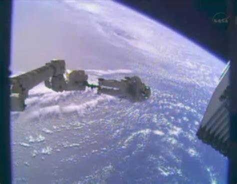 Gravity Christmas Eve Spacewalk For Nasa Astronauts
