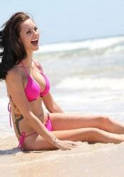 Jessica Jane Clement In Pink Bikini At Beach Hawtcelebs The Best Porn Website
