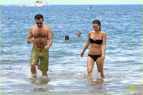 Olivia Wilde And Shirtless Jason Sudeikis Kissing In Hawaii Photo 2879798 Bikini Jason