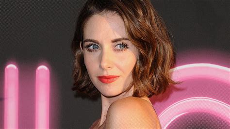 Alison Brie Reveals She Hasnt Weighed Herself In Years Ive Just